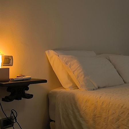 Villa Riva Lago - Apartment With Parking Tavernola Bergamasca Ngoại thất bức ảnh