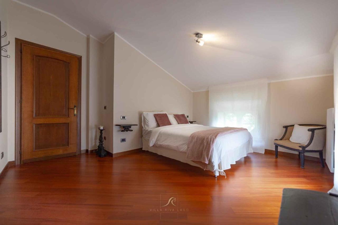 Villa Riva Lago - Apartment With Parking Tavernola Bergamasca Ngoại thất bức ảnh