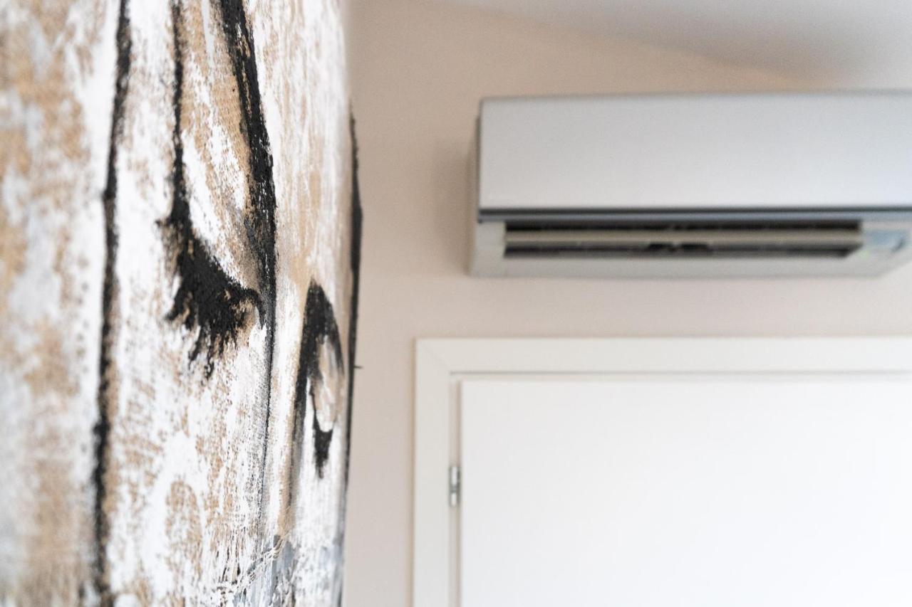 Villa Riva Lago - Apartment With Parking Tavernola Bergamasca Ngoại thất bức ảnh