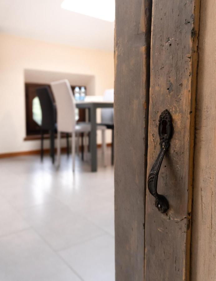 Villa Riva Lago - Apartment With Parking Tavernola Bergamasca Ngoại thất bức ảnh