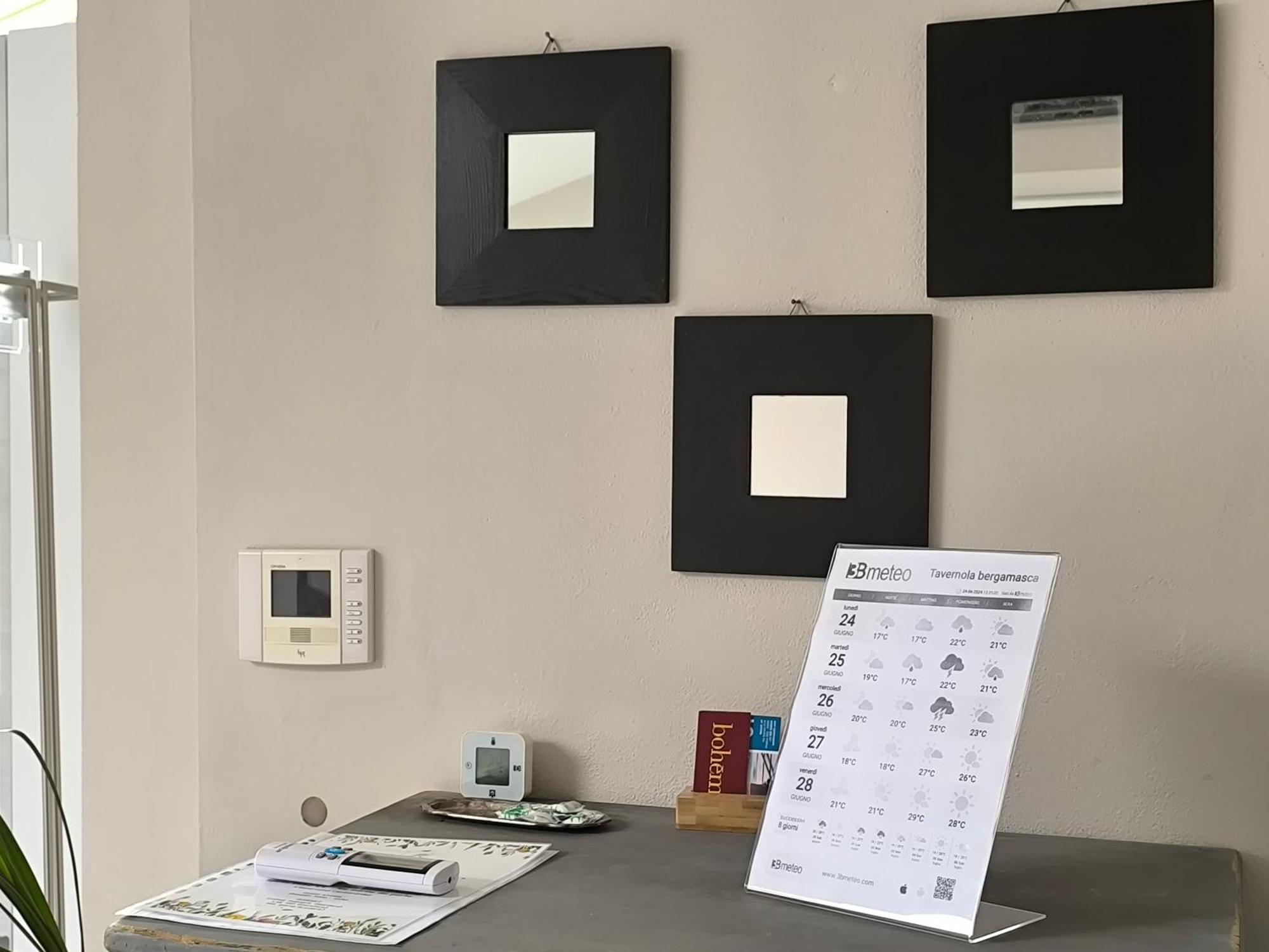 Villa Riva Lago - Apartment With Parking Tavernola Bergamasca Ngoại thất bức ảnh