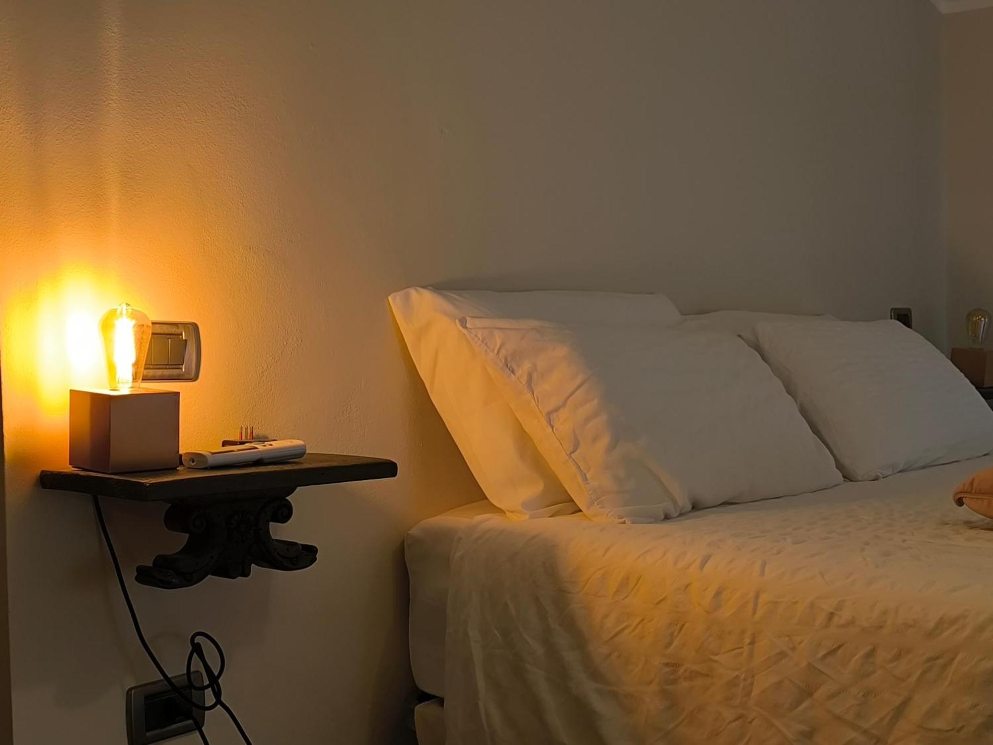 Villa Riva Lago - Apartment With Parking Tavernola Bergamasca Ngoại thất bức ảnh